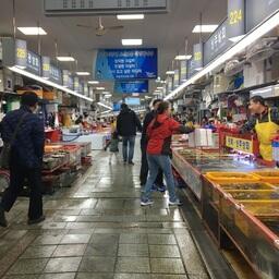 Сбросы с «Фукусимы-1» отпугнули корейцев от японской рыбы