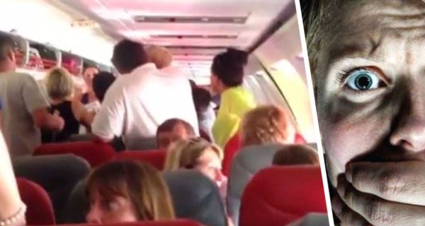 У российских туристов на борту началась паника: люди плакали и падали в обморок