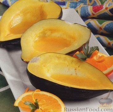 Зимняя тыква, печенная с апельсиновым сиропом